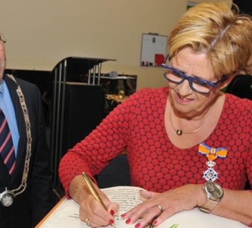 JOS_6044_2-1447593117